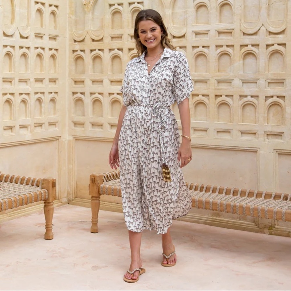 Skemo Palmerita Palm Print Short Sleeve Tie Waist Shirt Midi Dress White/Navy M